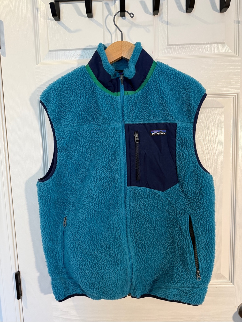 Patagonia Teal Sherpa Fleece Vest with Navy Chest Pocket